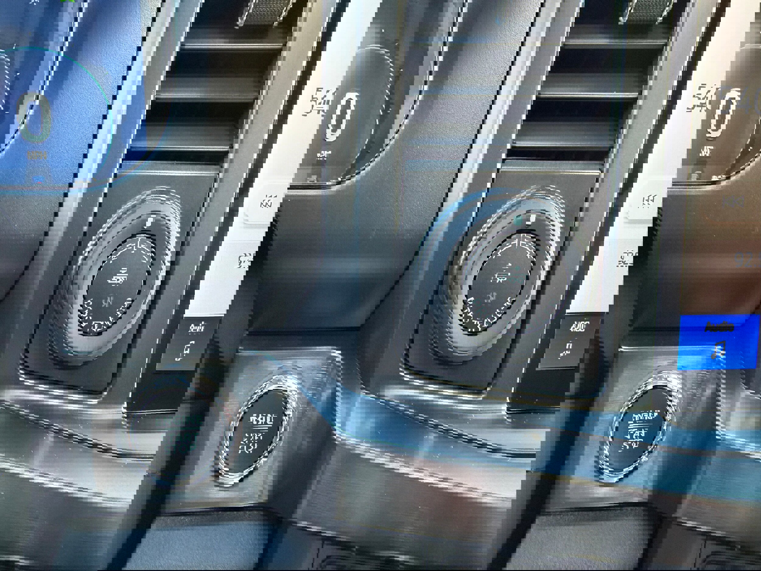 Certified 2024 Ford F350 Lariat w/ Lariat Ultimate Package image 21