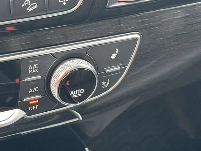 Used 2017 Audi Q7 3.0T Prestige AWD/4WD image 32