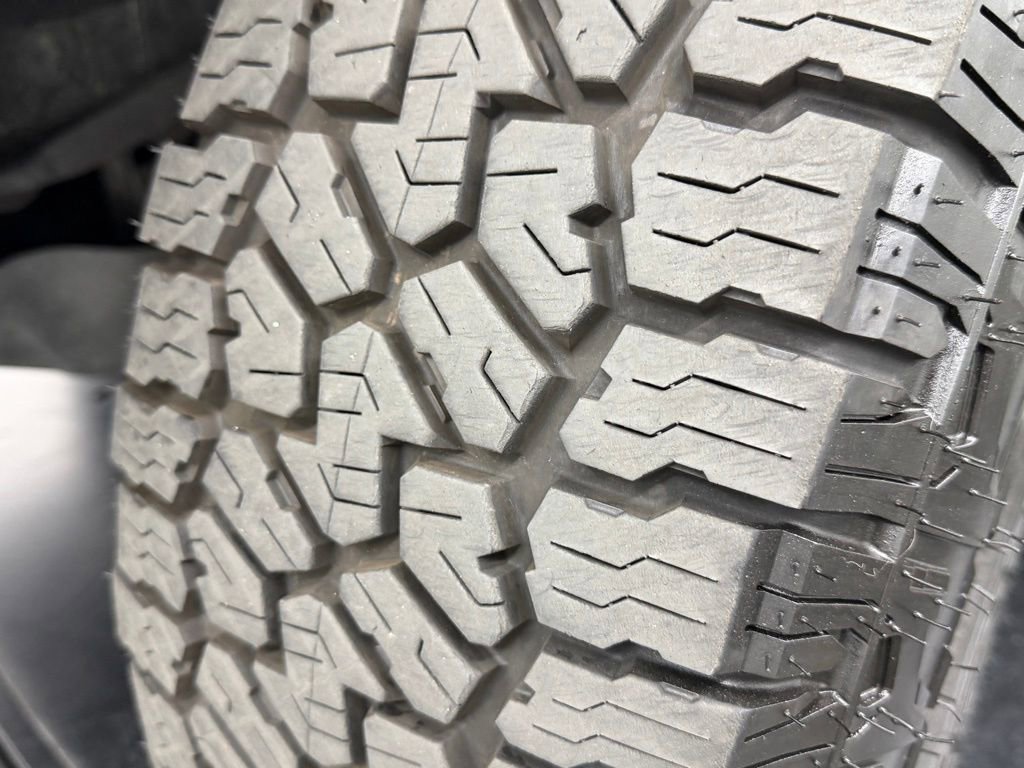 Used 2022 Toyota Tacoma TRD Off-Road w/ Technology Package image 16