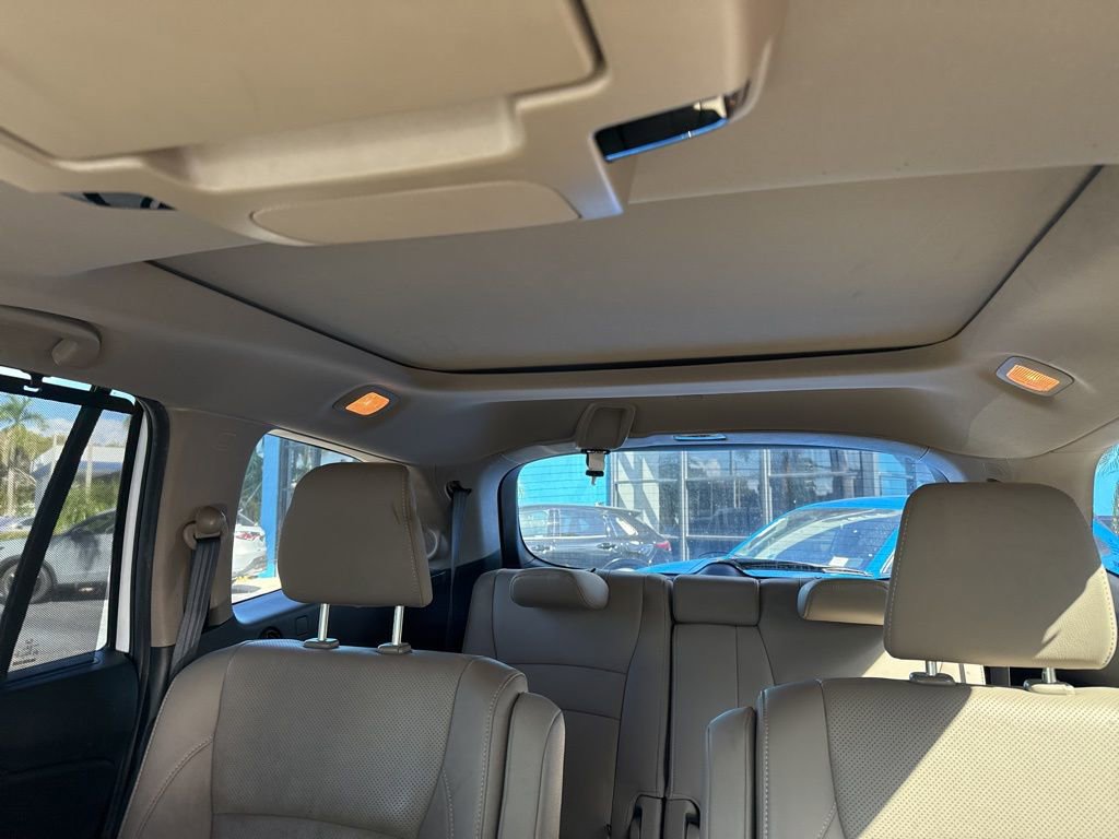 Used 2021 Honda Pilot Elite image 14