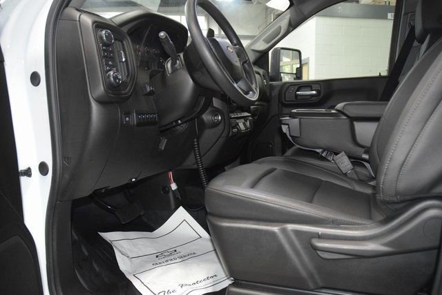 Used 2024 Chevrolet Silverado 3500 W/T w/ Snow Plow Prep Package image 31