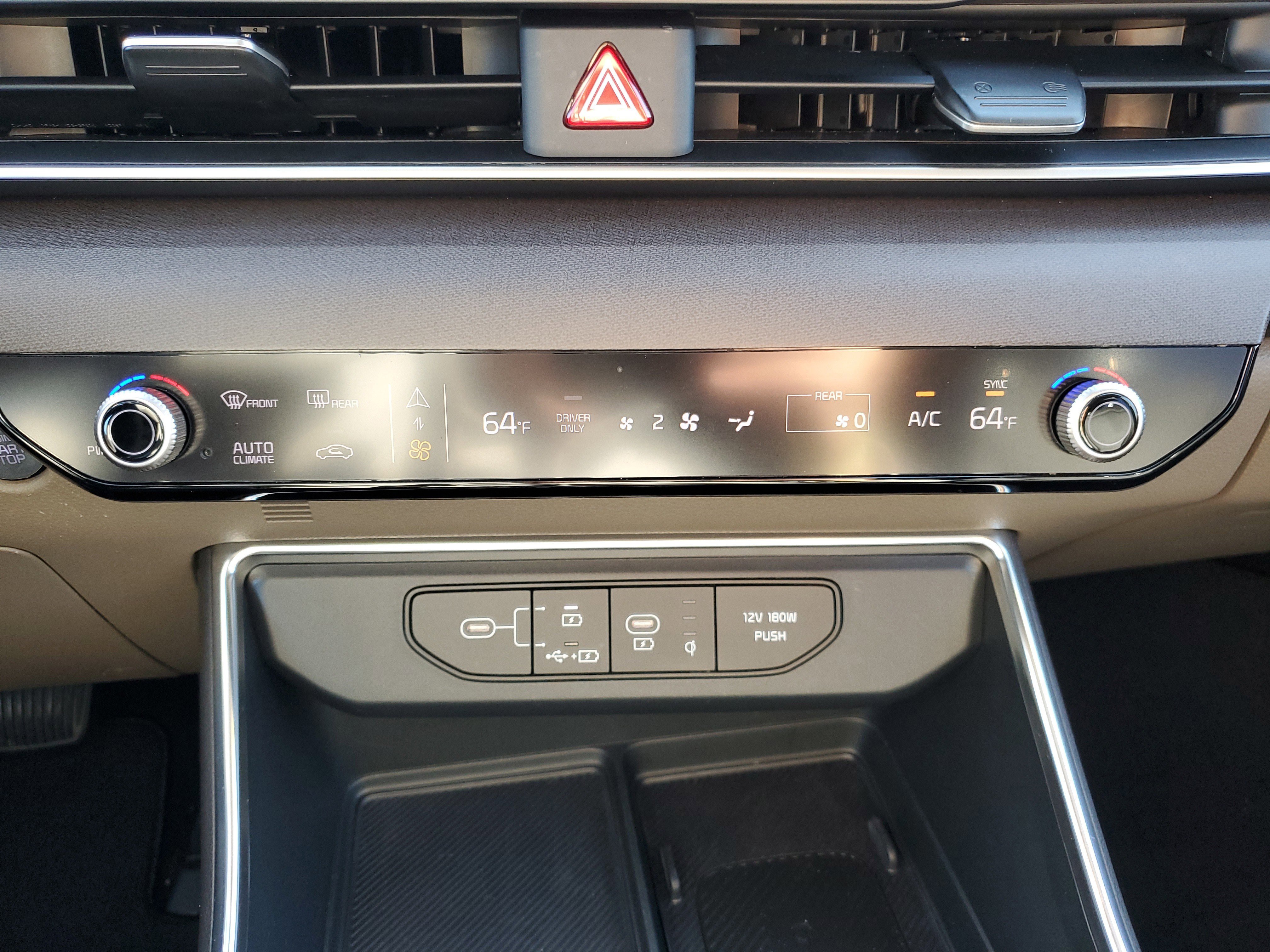 Certified 2025 Kia Carnival EX image 34