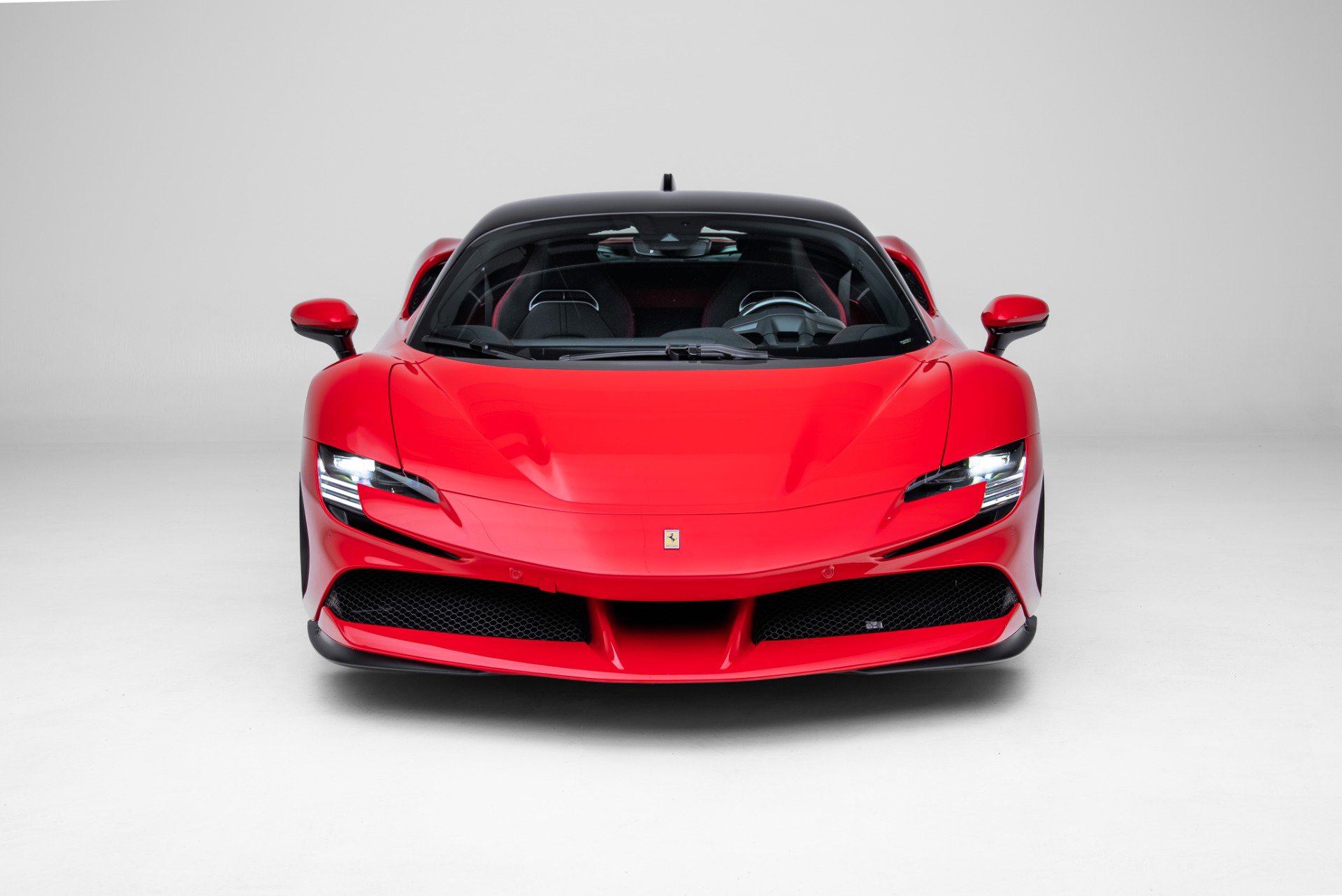 Used 2023 Ferrari SF90 Stradale AWD/4WD image 3