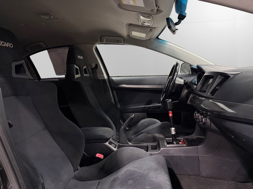 Used 2010 Mitsubishi Lancer Evolution GSR image 11