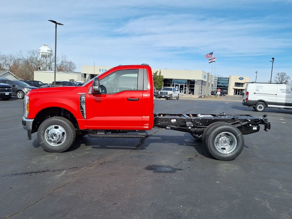 New 2026 Ford F350 XLT w/ XLT Value Package AWD/4WD image 23