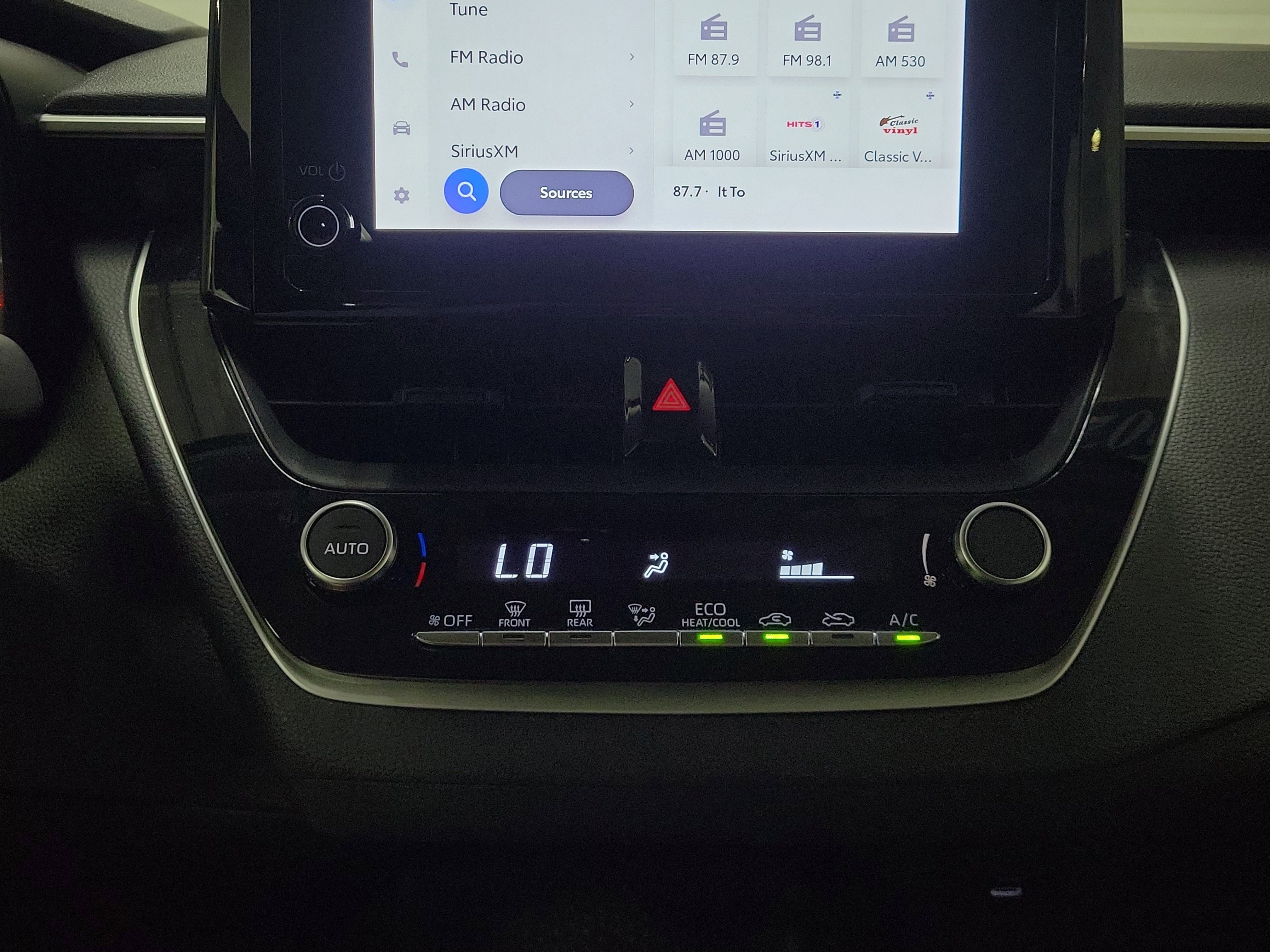 Used 2023 Toyota Corolla LE FWD image 31