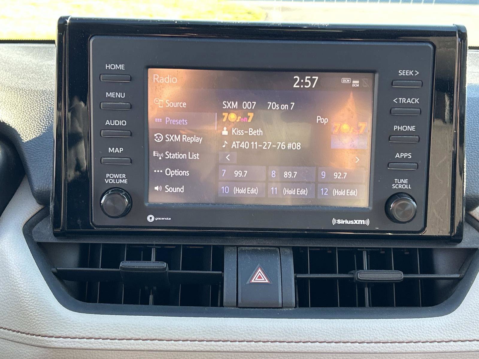 Used 2021 Toyota RAV4 XLE w/ Convenience Package image 19