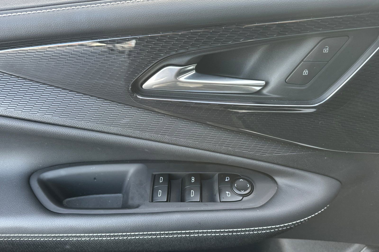 Used 2026 Chevrolet Blazer EV LT image 12