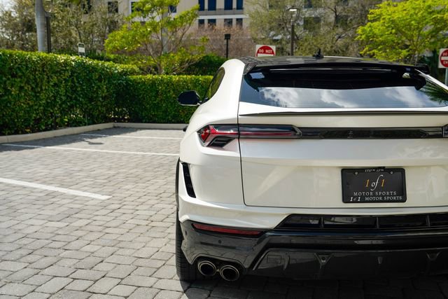 Used 2023 Lamborghini Urus Performante image 24