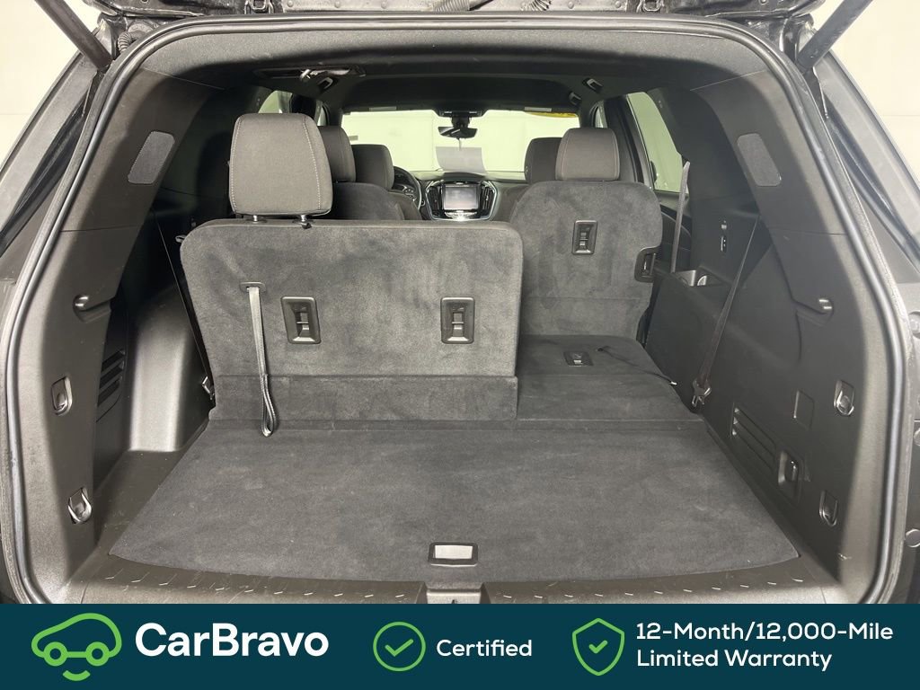 Certified 2023 Chevrolet Traverse LT w/ Rear Camera Mirror Package image 22