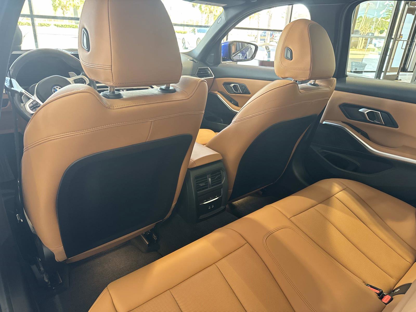 Used 2024 BMW 330e image 12