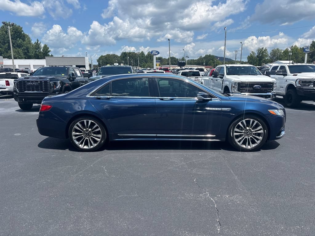 Used 2017 Lincoln Continental Reserve FWD image 4