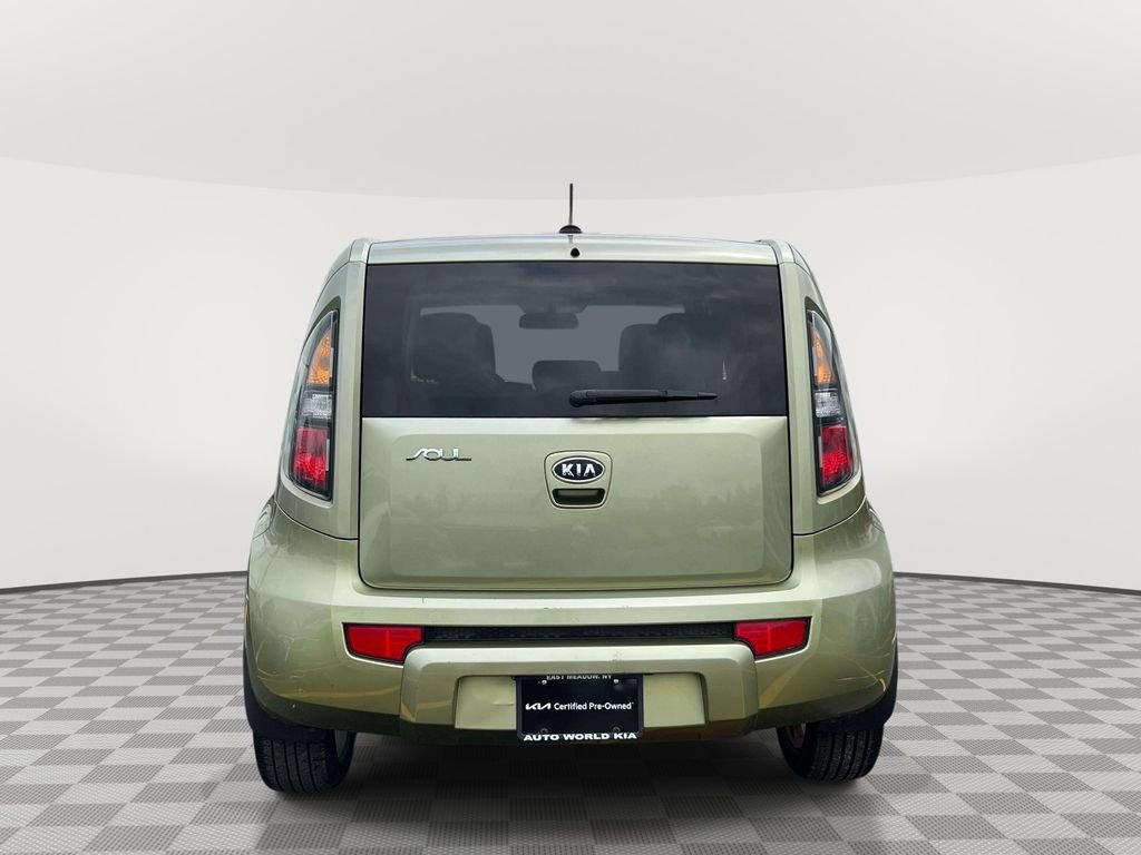 Used 2011 Kia Soul ! FWD image 5