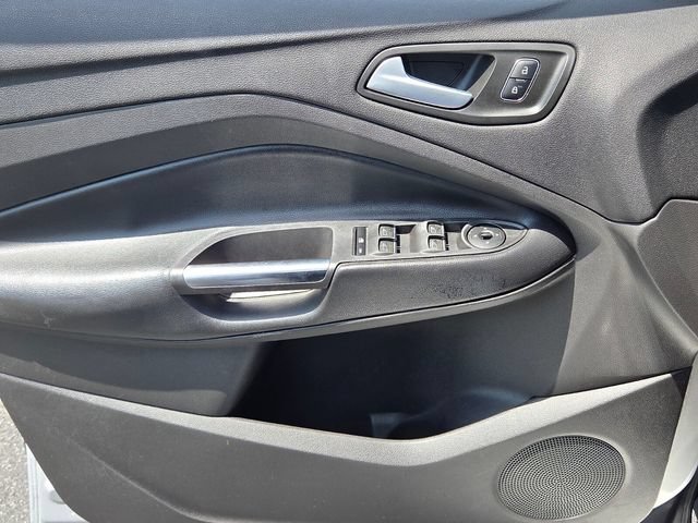 Used 2019 Ford Escape SE FWD image 28