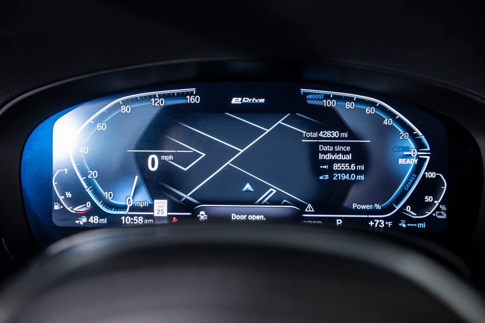 Used 2023 BMW 530e w/ M Sport Package RWD image 25