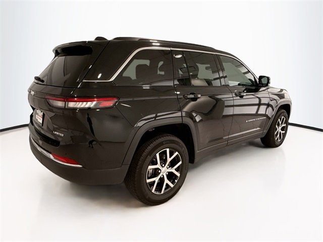 Used 2024 Jeep Grand Cherokee Limited image 7