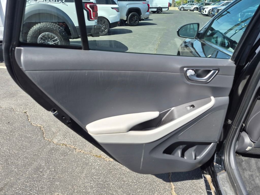 Used 2022 Hyundai Ioniq Limited image 28