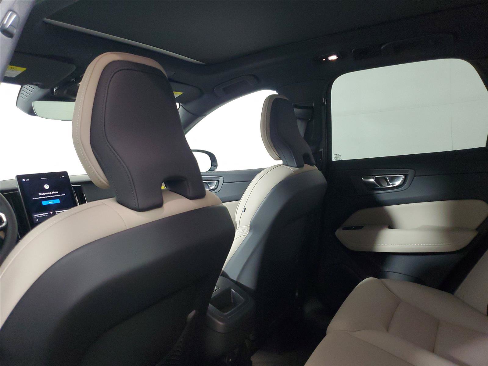 New 2026 Volvo XC60 B5 Plus w/ Protection Package Premier AWD/4WD image 14