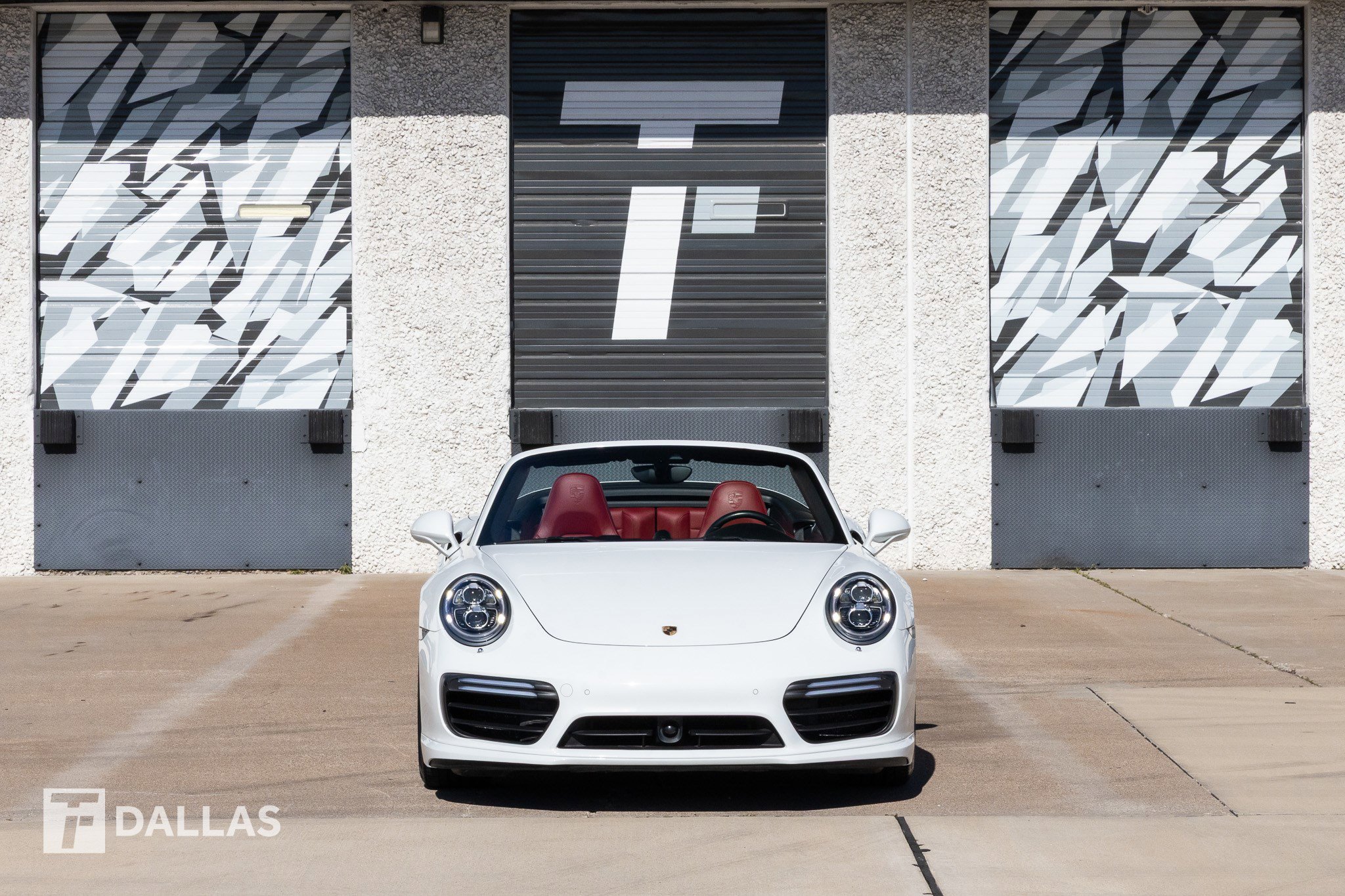 Used 2017 Porsche 911 Turbo S image 4