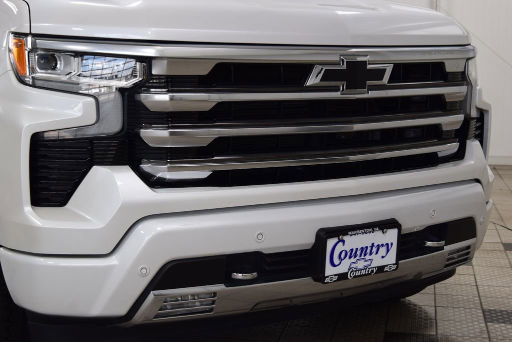 Used 2024 Chevrolet Silverado 1500 High Country w/ High Country Premium Package image 13