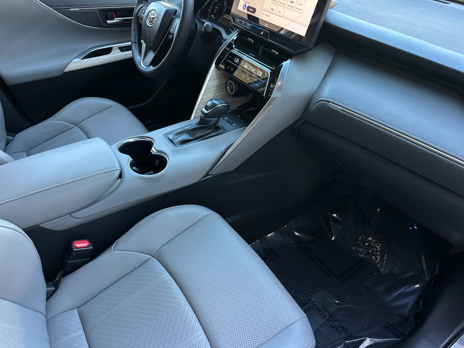 Used 2024 Toyota Venza Limited AWD/4WD image 15