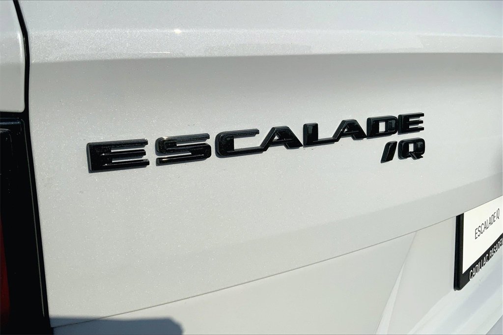 New 2026 Cadillac Escalade IQ Sport 2 w/ LPO, ONYX Package image 31