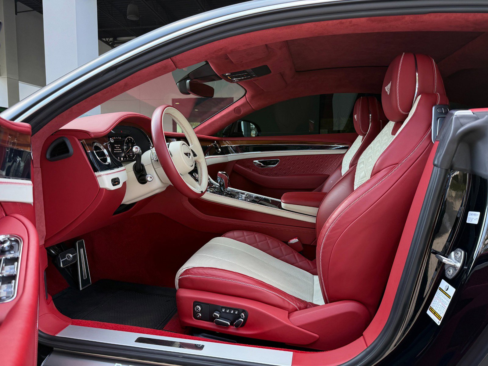 Used 2022 Bentley Continental GT AWD/4WD image 24