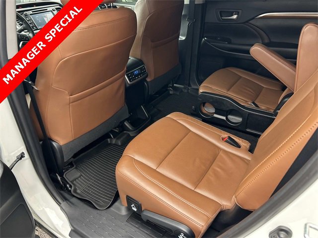 Used 2019 Toyota Highlander Limited Platinum image 21
