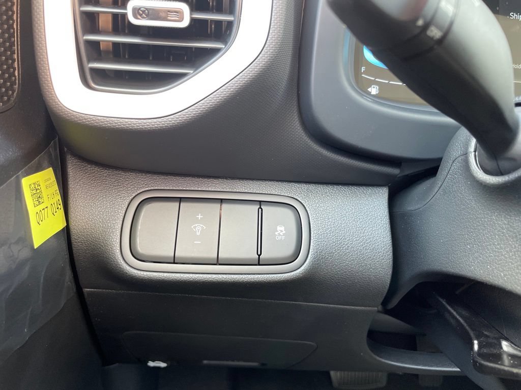New 2026 Hyundai Venue SEL FWD image 11