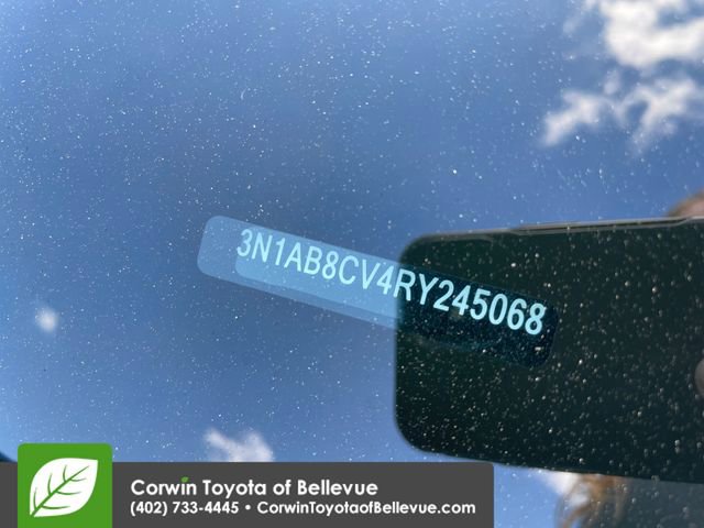 Used 2024 Nissan Sentra SV FWD image 30