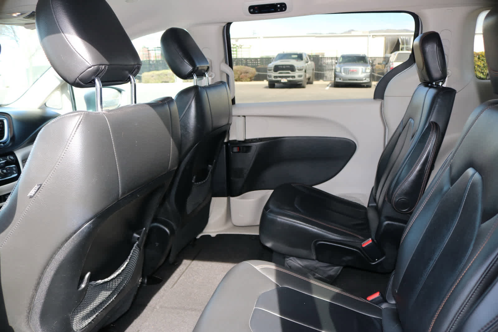 Used 2017 Chrysler Pacifica Touring-L image 23