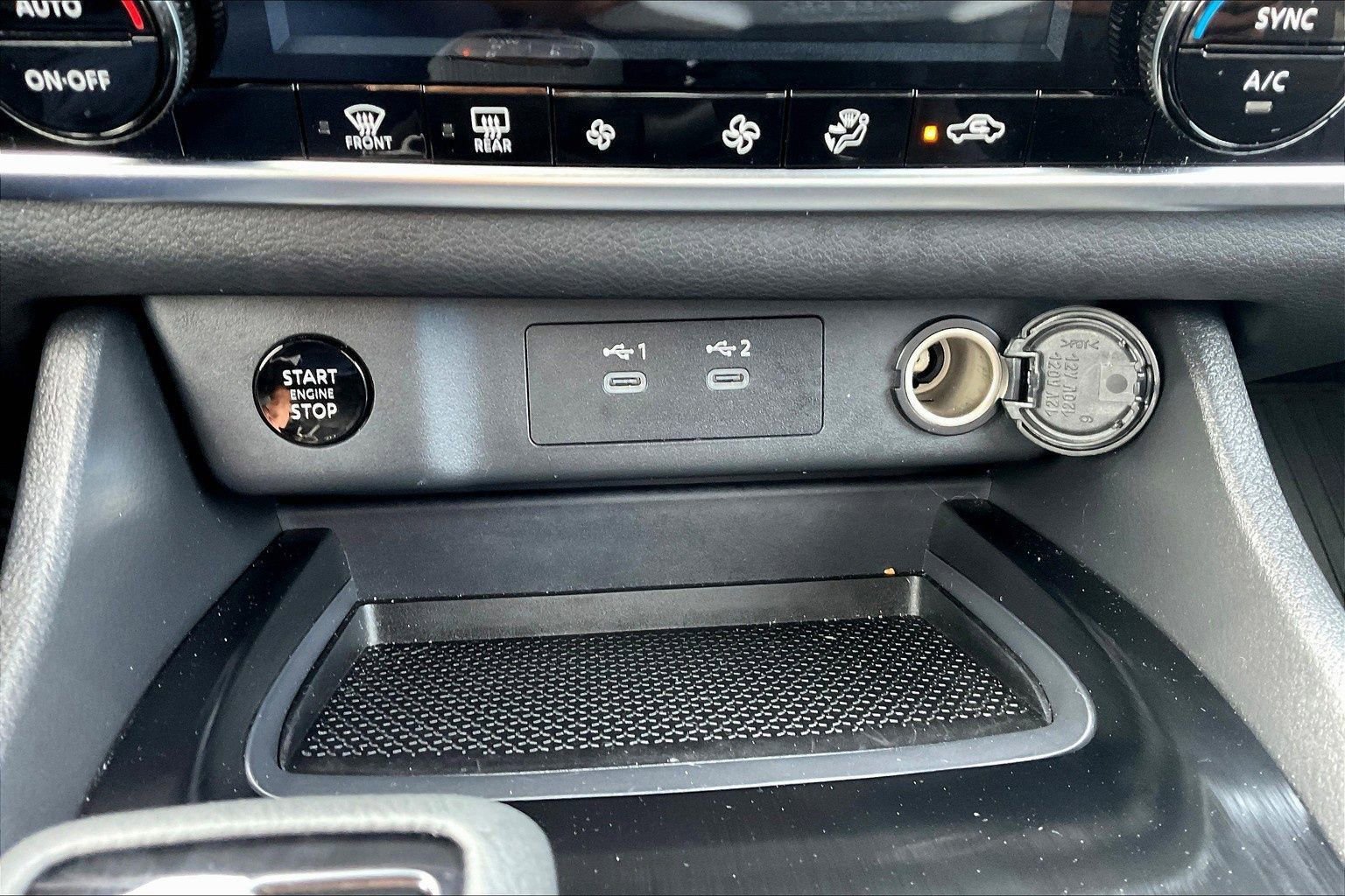 Certified 2025 Nissan Rogue SV image 37