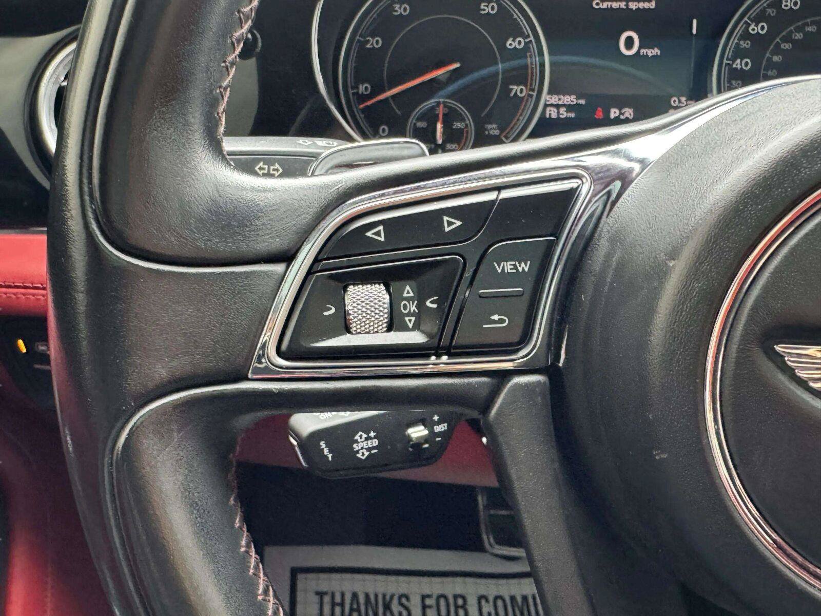 Used 2018 Bentley Bentayga AWD/4WD image 36