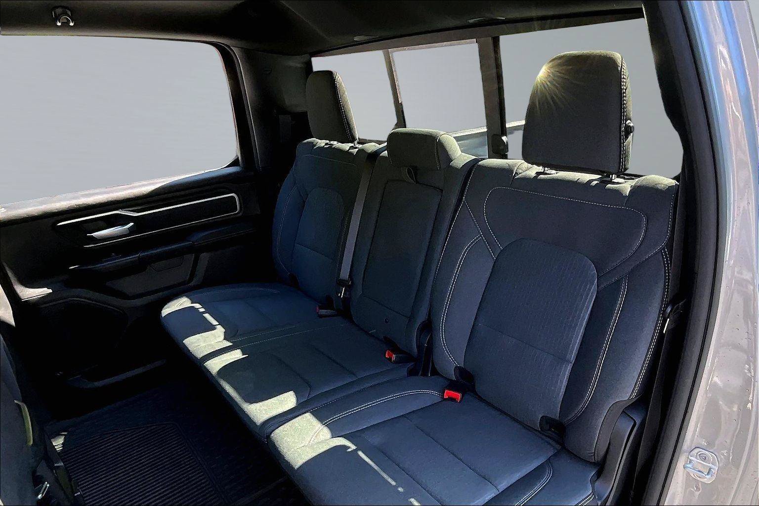 Used 2022 RAM 1500 Big Horn AWD/4WD image 27