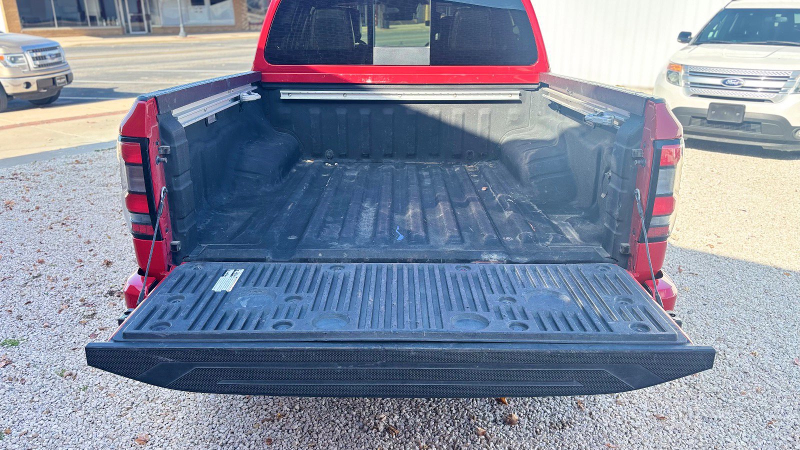 Used 2023 Nissan Frontier PRO-4X w/ Pro-4X Premium Package image 5