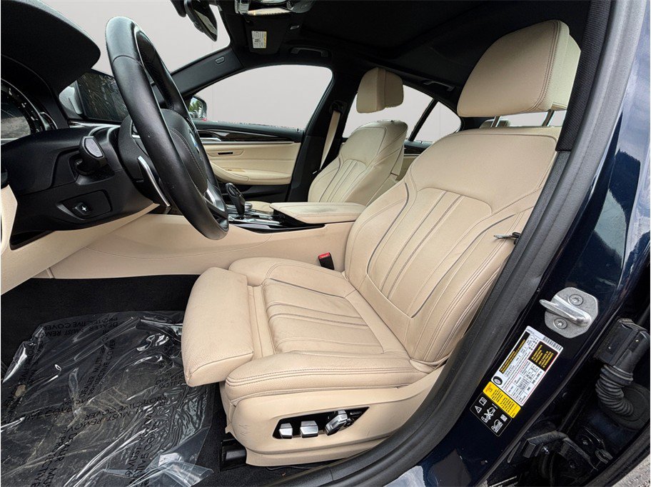 Used 2018 BMW 540i xDrive w/ Premium Package AWD/4WD image 2