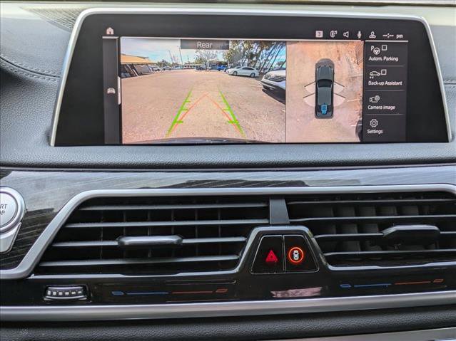 Used 2020 BMW 745e xDrive image 12