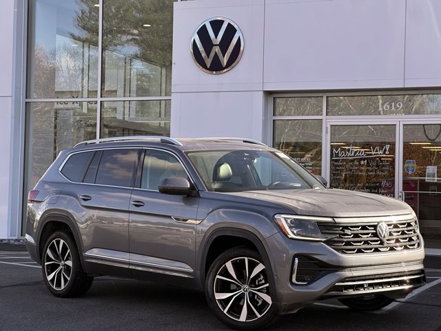 Certified 2025 Volkswagen Atlas SEL Premium R-Line image 1