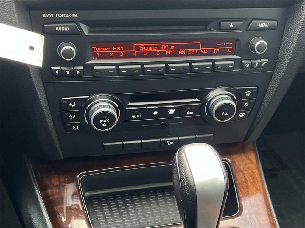 Used 2010 BMW 335i xDrive Sedan image 19