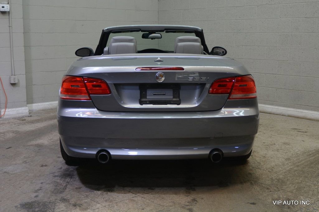 Used 2007 BMW 335i Convertible image 10