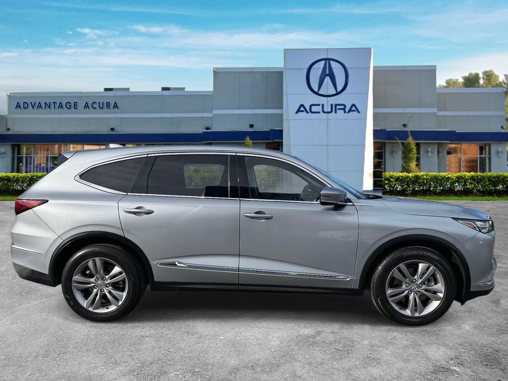 Certified 2023 Acura MDX SH-AWD image 4
