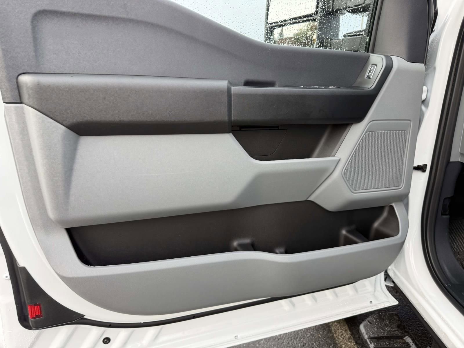 New 2026 Ford F250 XL w/ XL Off-Road Package image 8