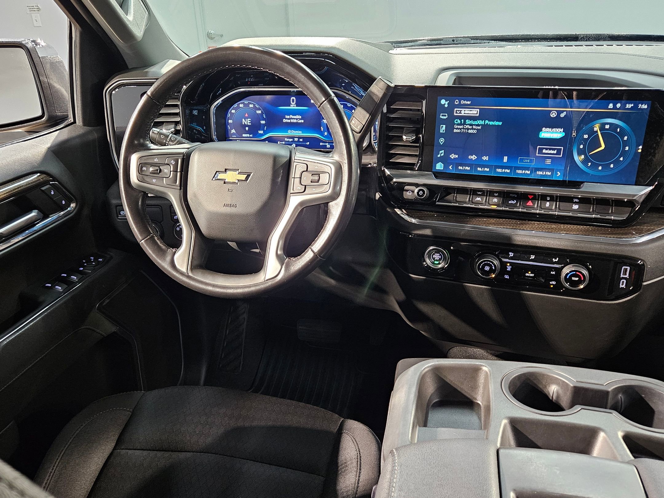 Used 2023 Chevrolet Silverado 1500 LT image 9