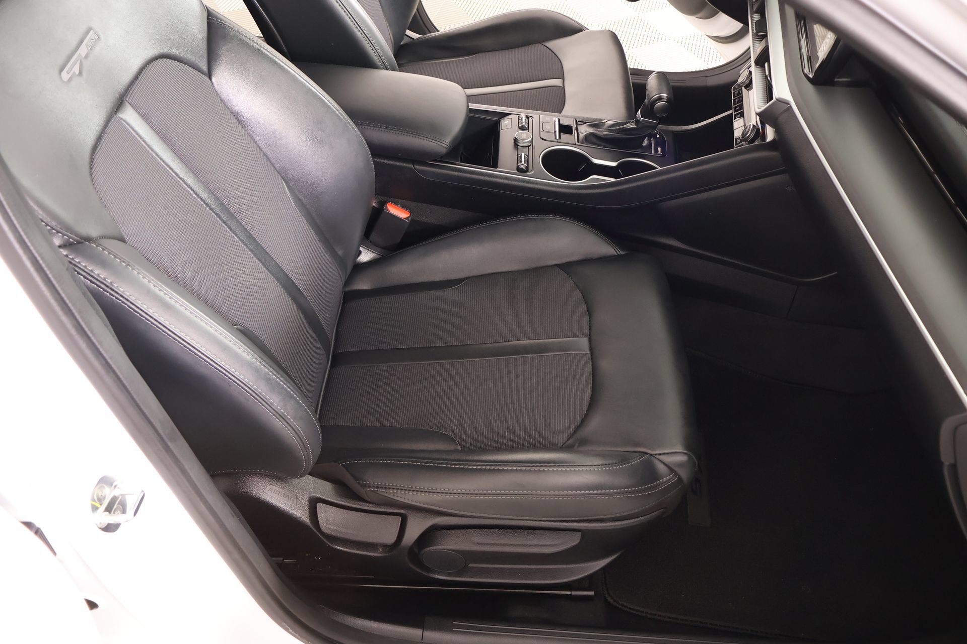 Used 2022 Kia K5 GT-Line w/ GT-Line Awd Premium Package image 14