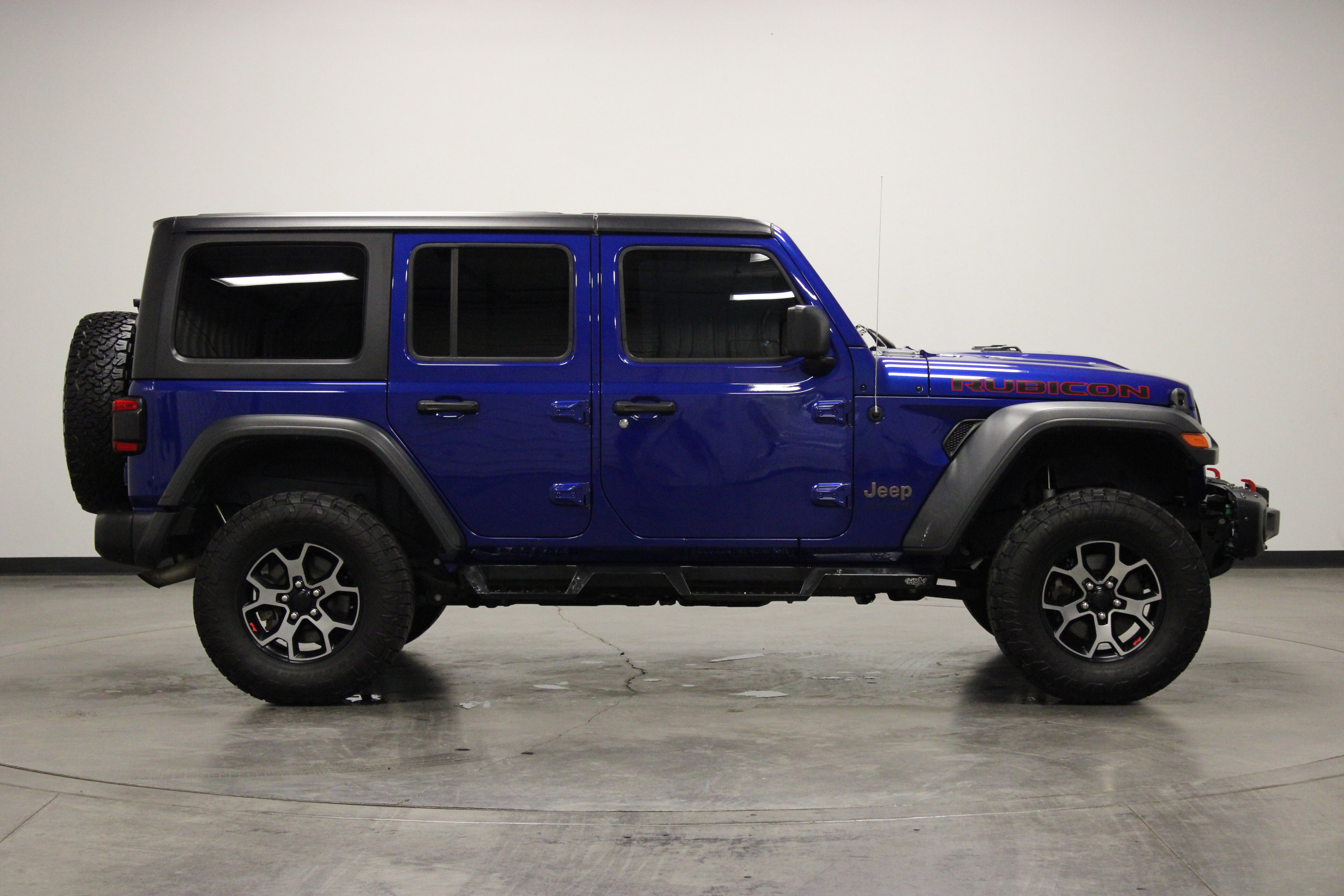 Used 2018 Jeep Wrangler Unlimited Rubicon AWD/4WD image 9