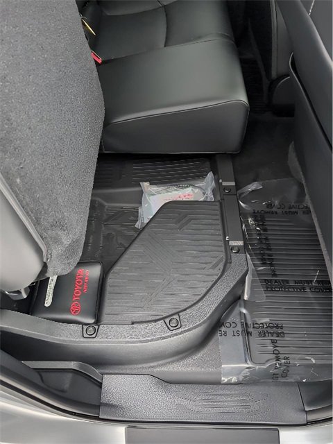 Used 2024 Toyota Tacoma TRD Off-Road w/ TRD Off Road Premium Package image 32