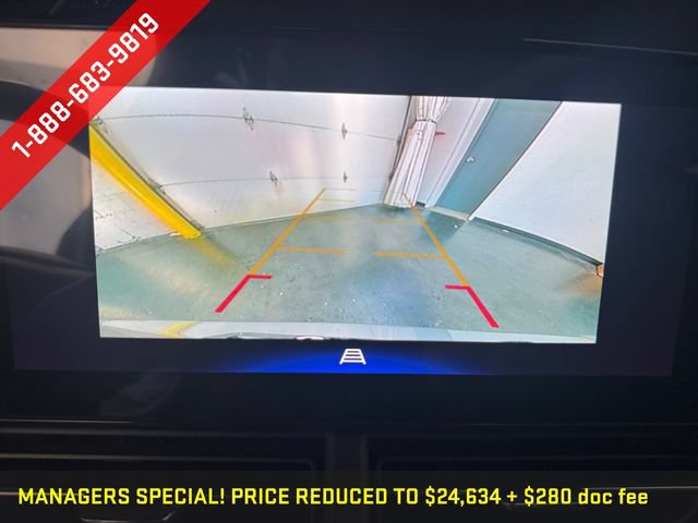 Used 2026 Chevrolet Trax LT w/ Midnight Edition FWD image 18