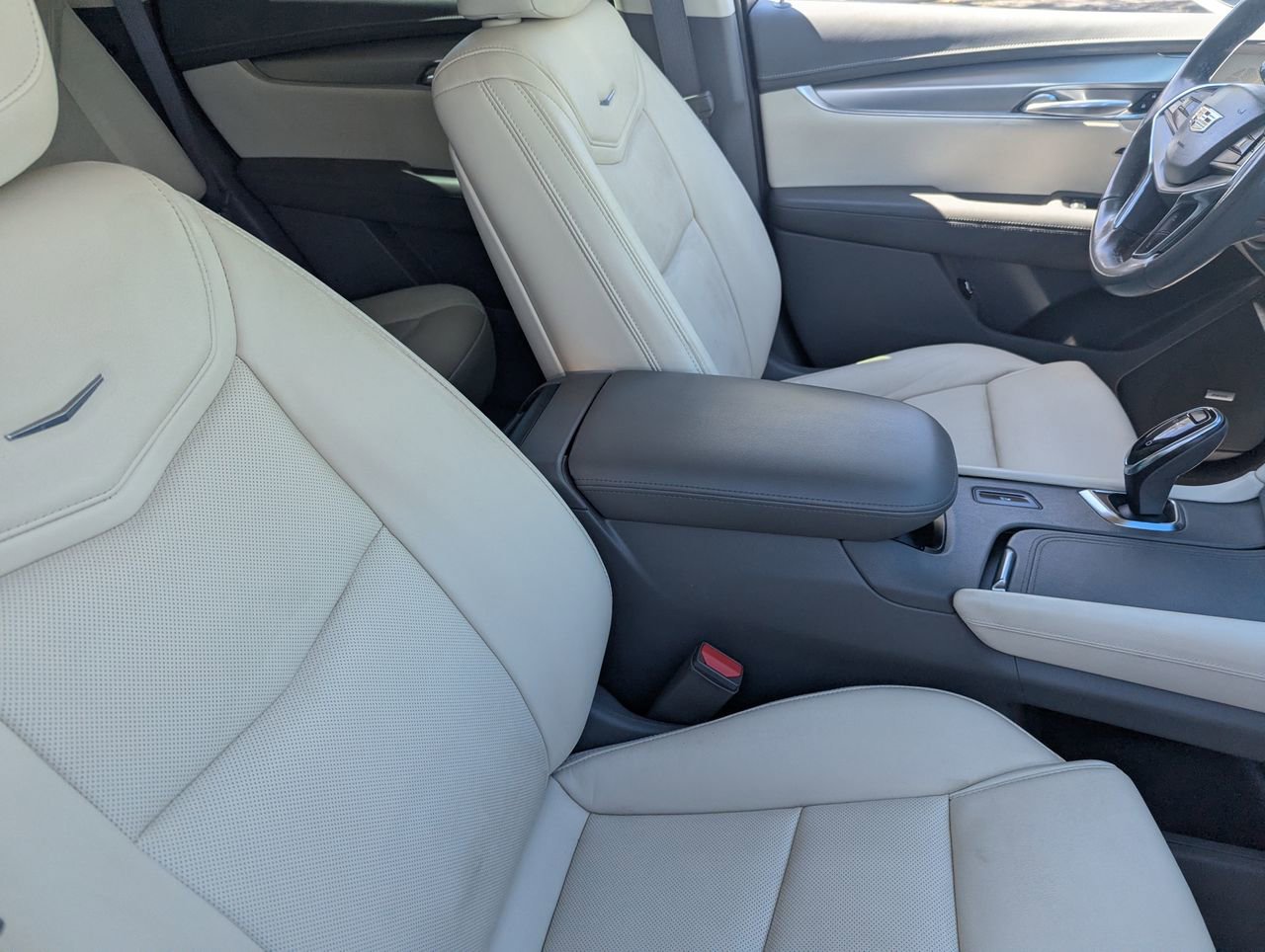 Used 2019 Cadillac XT5 Luxury image 11