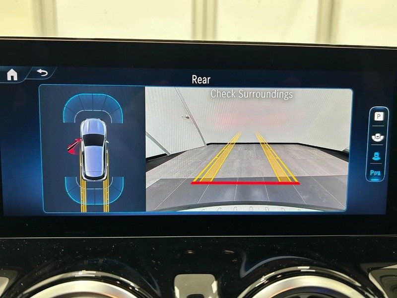 New 2025 Mercedes-Benz GLA 250 4MATIC image 13