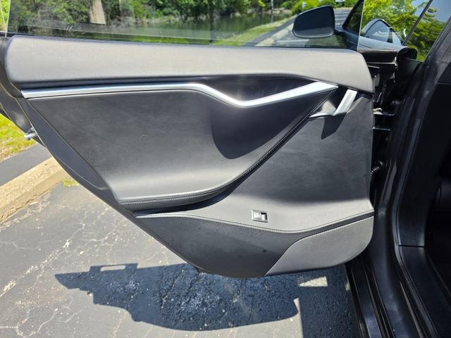 Used 2017 Tesla Model S 75 RWD image 22